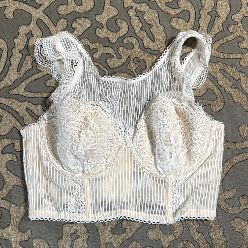 Victoria's Secret Cream Lace Bralette